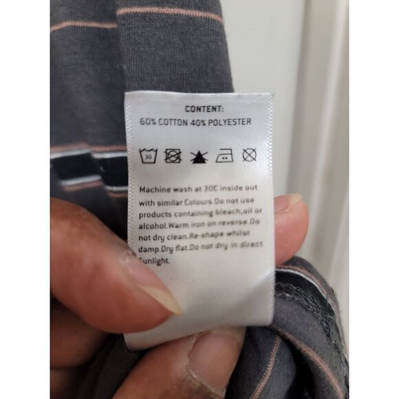 Various artiste Los Angeles Men's Gray Striped T-Shirt With Embroidered Rose Lo - Picture 11 of 11